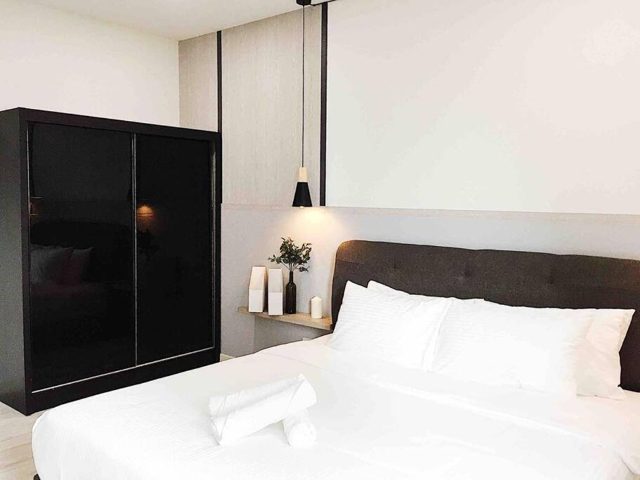 Apartment Jb Center Suasana Deluxe Byhs Johor Bahru